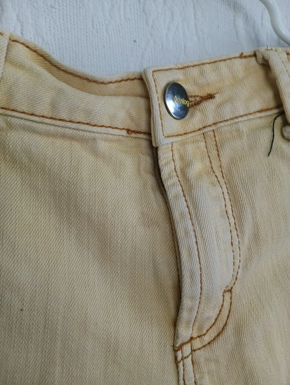 Analog Ochre Yellow Slim Straight Jeans Mid Rise Beige Tan Distressed Faded Punk